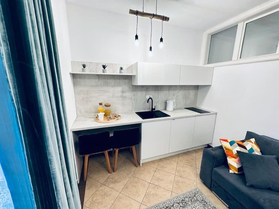 Beautiful Fully Renovated Apartment By The Sea, Large Balcony With Enchanting Views Neum Esterno foto