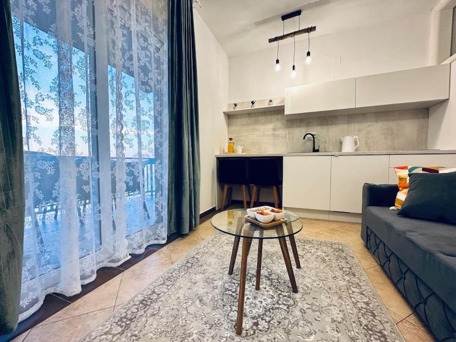 Beautiful Fully Renovated Apartment By The Sea, Large Balcony With Enchanting Views Neum Esterno foto