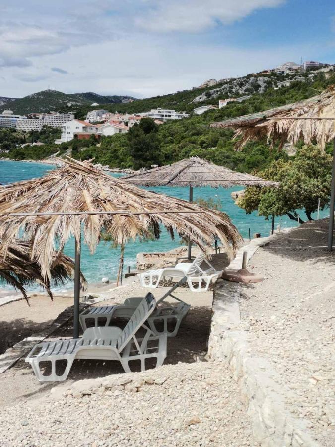 Beautiful Fully Renovated Apartment By The Sea, Large Balcony With Enchanting Views Neum Esterno foto